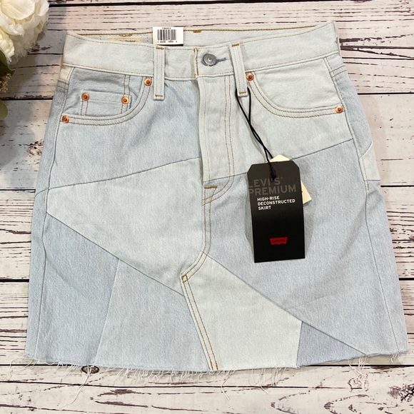 Levi’s BF high waist deconstructed jean skirt NWT - Picture 2 of 6